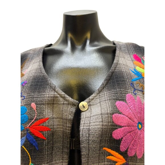 Sister Mary Embroidered Cape Gray Plaid With Multicolor Floral Design M - Picture 5 of 6